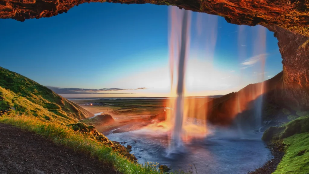 Seljalandsfoss-waterfall-iceland