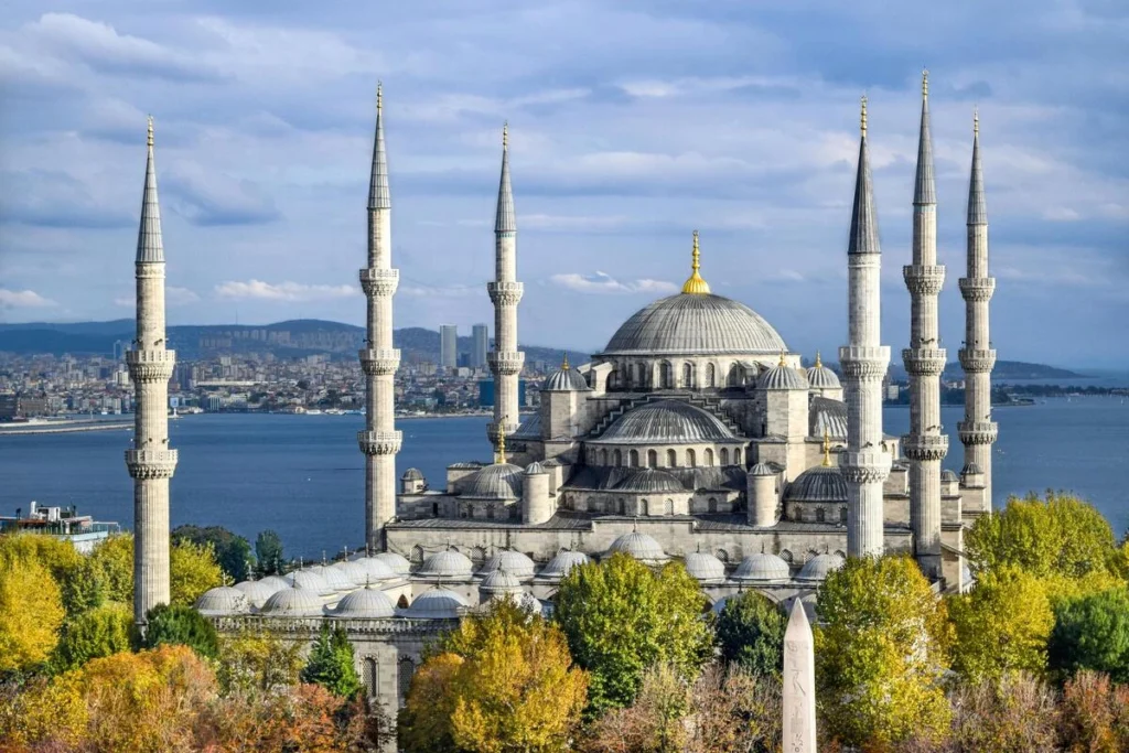 The Sultan Ahmed Mosque (Blue_Mosque).